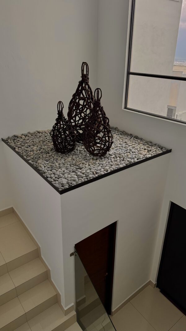 Esculturas Naturales en forma de Gota - Image 3